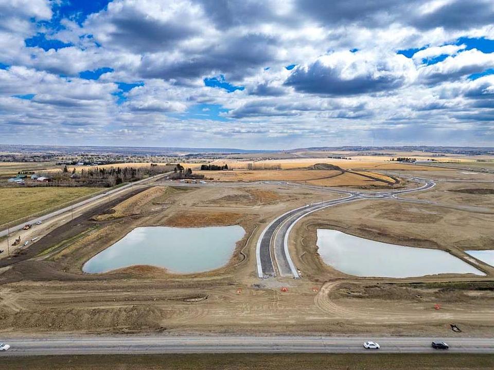 33066 Township Road 250, Calgary, AB