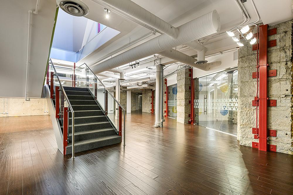 390 Cambie St, Vancouver, BC
