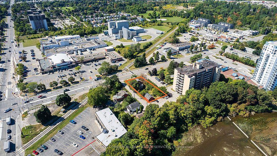 665 Woolwich Street, Guelph, ON
