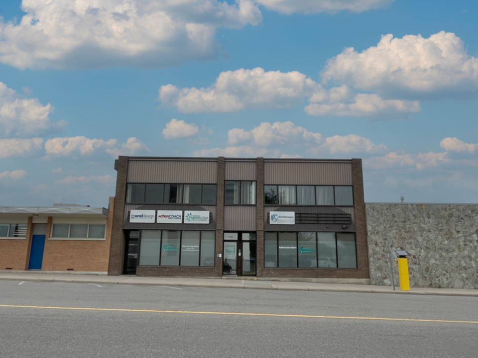 200 - 120 8 Street South, Lethbridge, AB