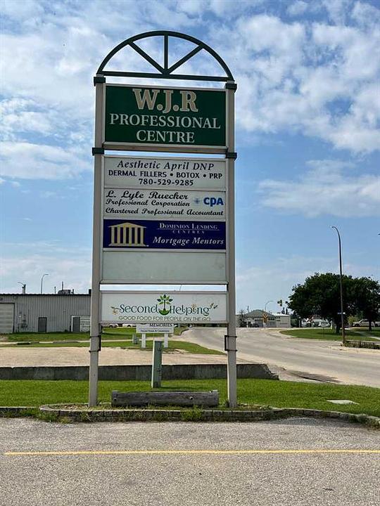 3 - 105 6 Avenue Southeast, Slave Lake, AB