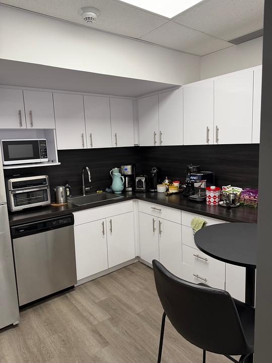 301 - 1220 Kensington Rd NW, Calgary, AB