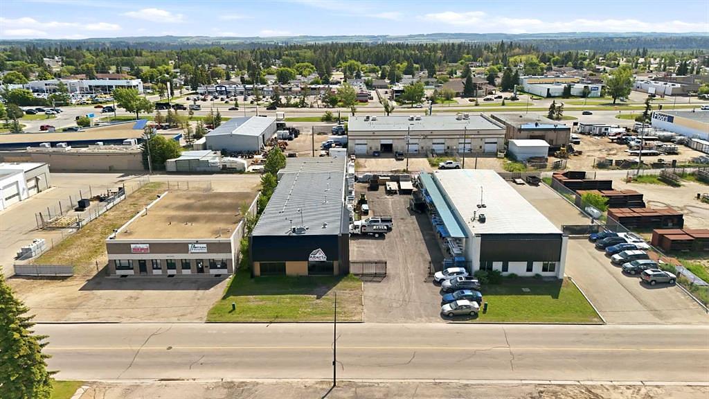 6785 52 Avenue, Red Deer, AB