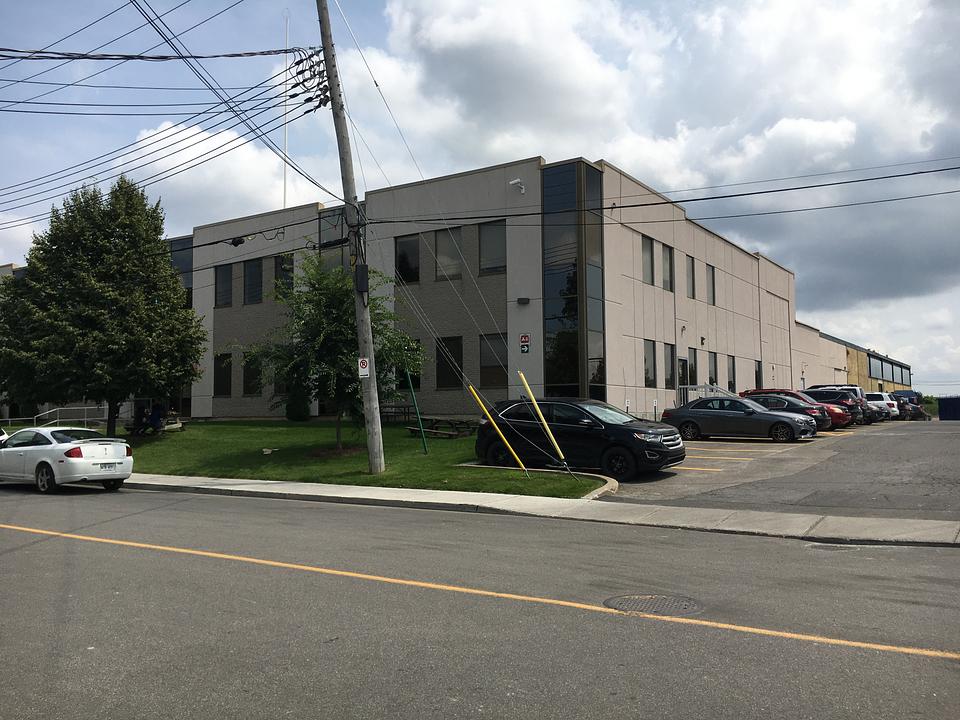 220 - 5796 Rue Ferrier, Mont-Royal, QC