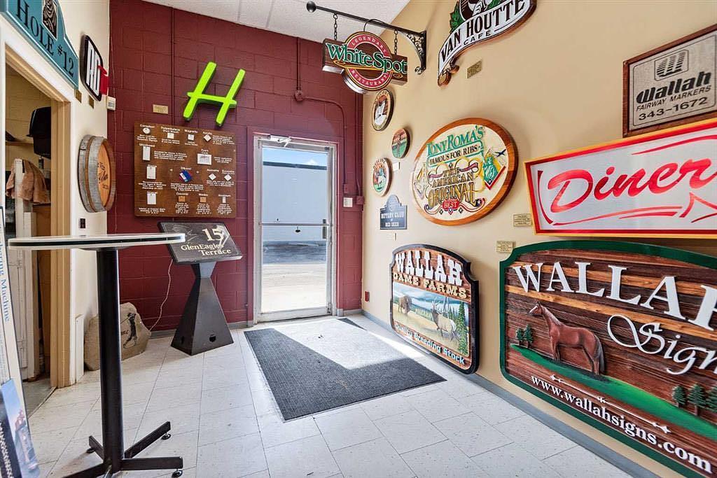 4948 54 Avenue, Red Deer, AB