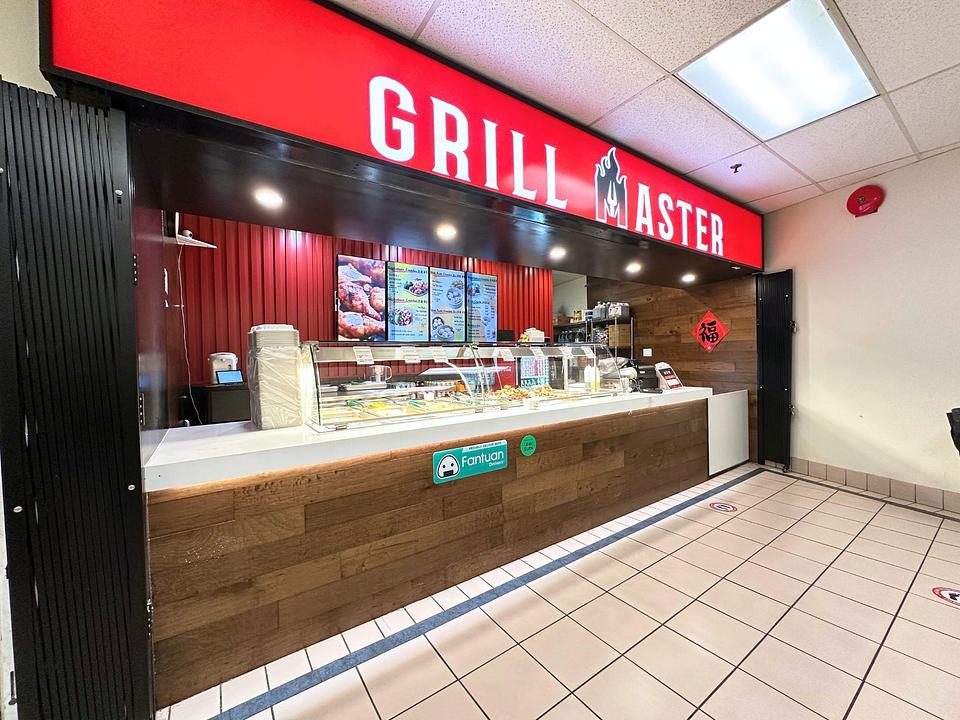 B10 - 5728 University Boulevard, Vancouver, BC
