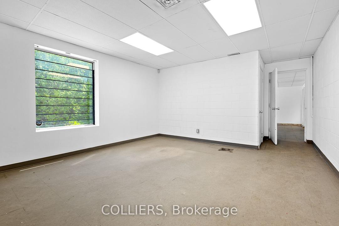 1705 Russell Road, Ottawa, ON