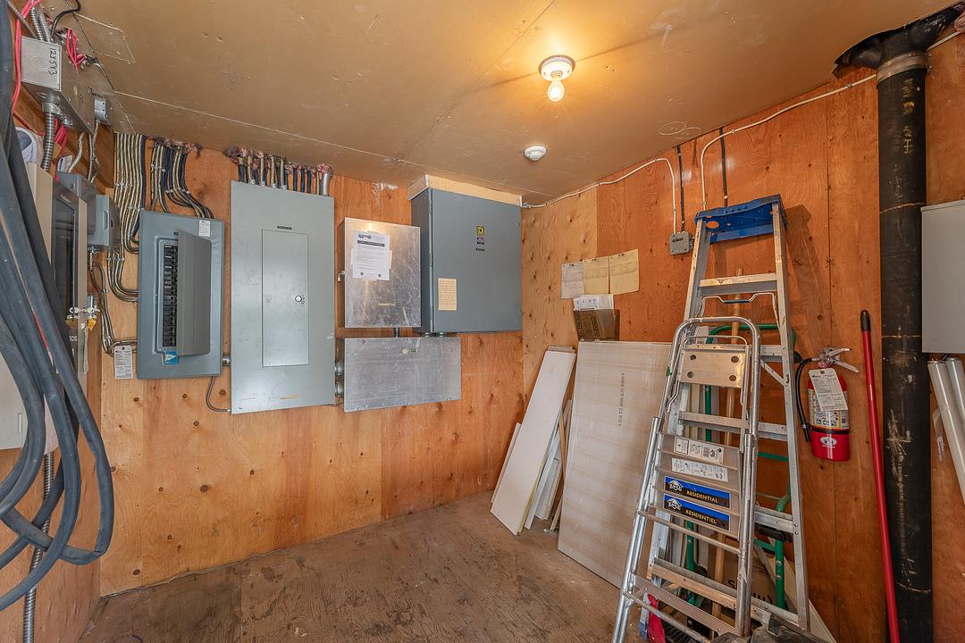 173 Wade Avenue West, Penticton, BC