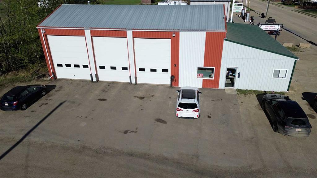 9934 100 Avenue, Grande Prairie, AB