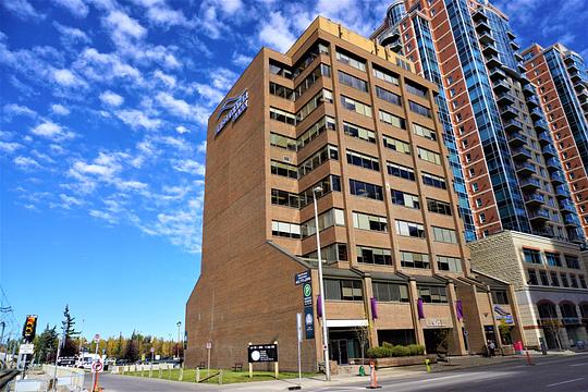 926 5 Avenue Southwest, Calgary, AB