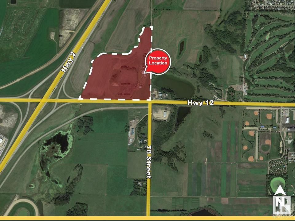 Building in Lacombe - 7609 Henderson Way, Lacombe, AB