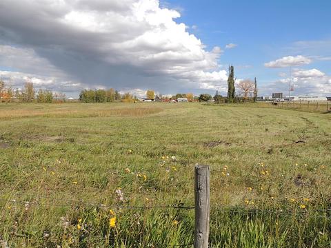 3910 Alberta 12, Lacombe, AB