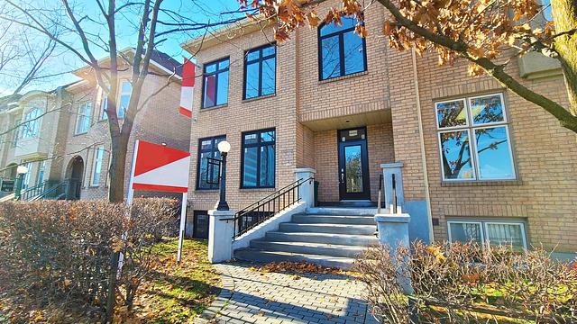 92 Centrepointe Drive, Ottawa, ON