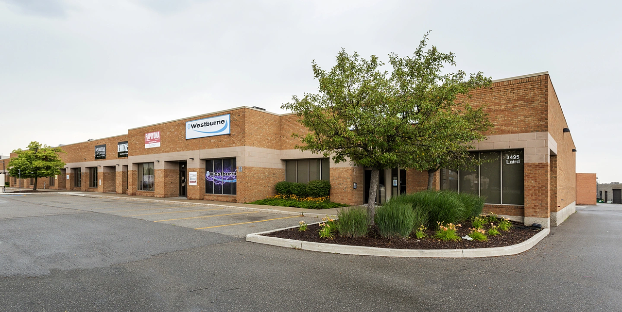 11 - 3495 Laird Road, Mississauga, ON