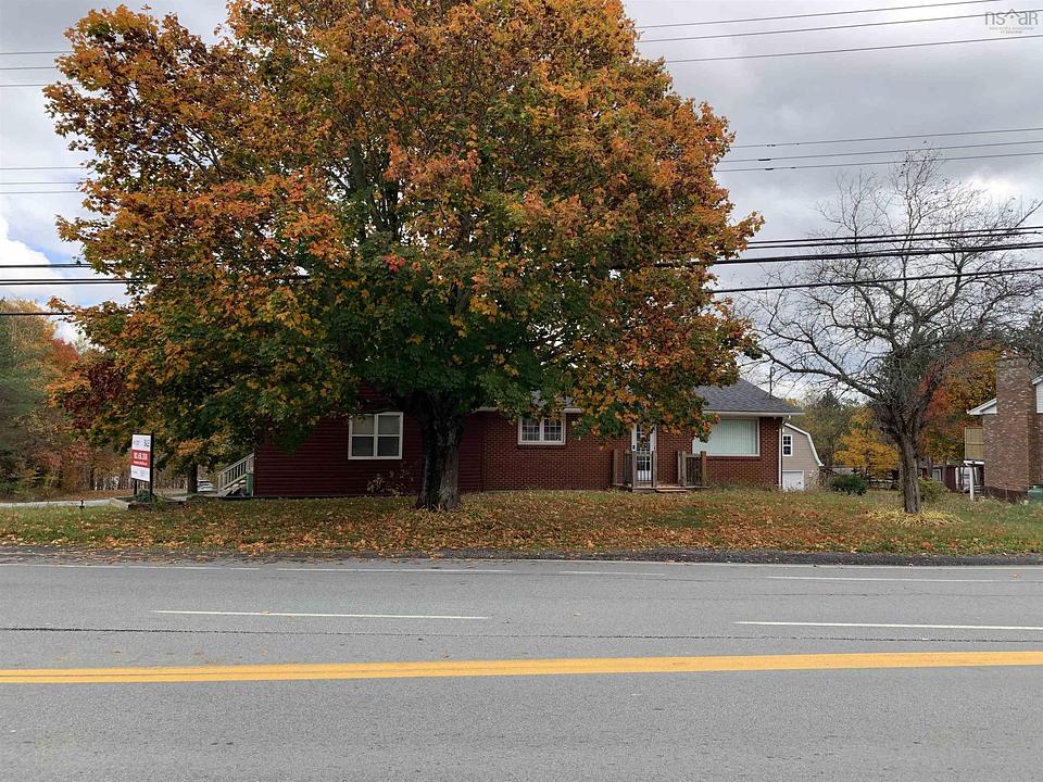 1423 Fall River Road, Fall River, NS