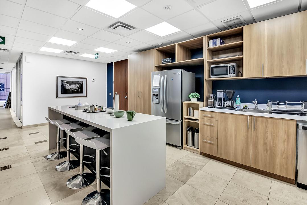 200 - 10 King Street East, Toronto, ON