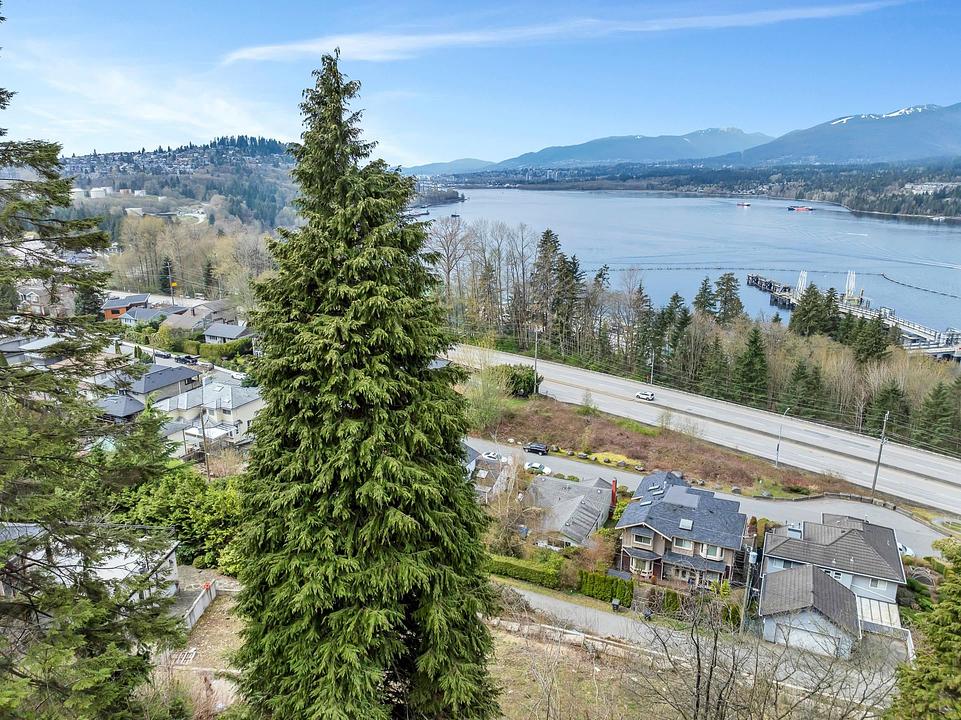 7235 - 7356 Bayview Drive, Burnaby, BC