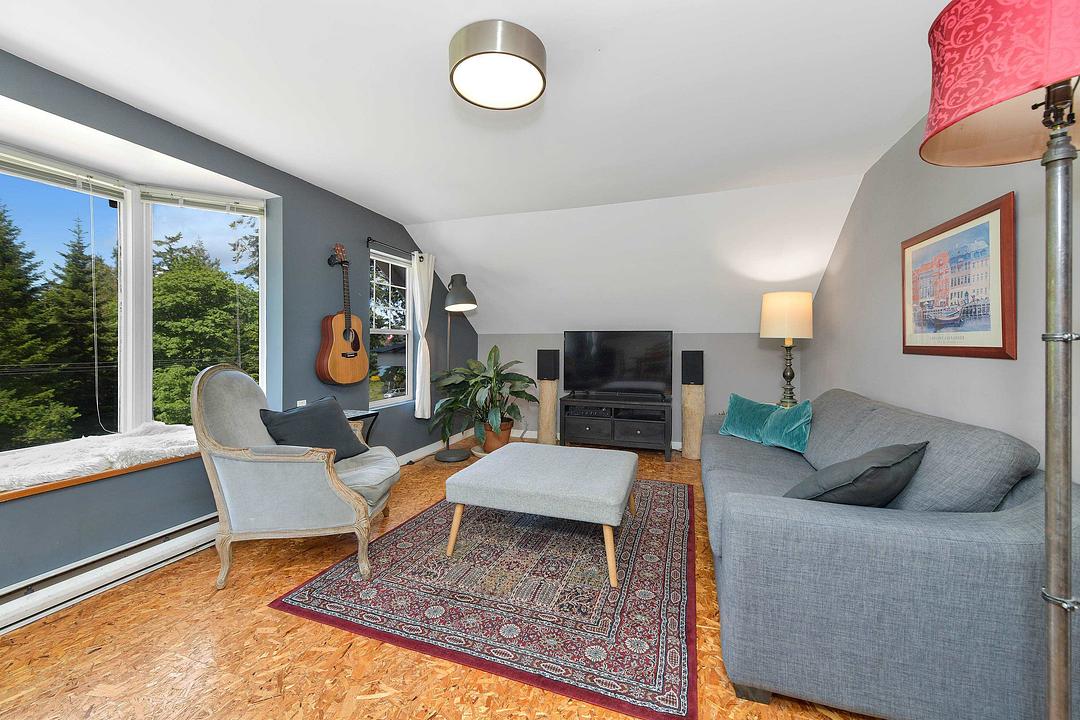454 Village Bay Road, Mayne Island, BC