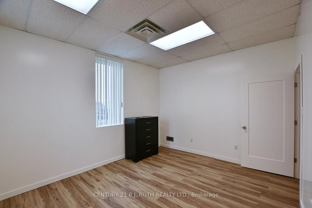240 9th Avenue East, Owen Sound, ON