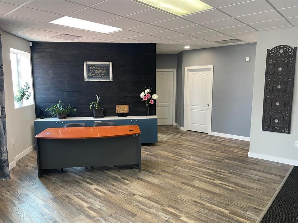 4803 50 Avenue, Camrose, AB