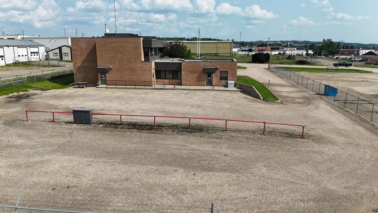 5516 Industrial Road, Rocky Rapids, AB