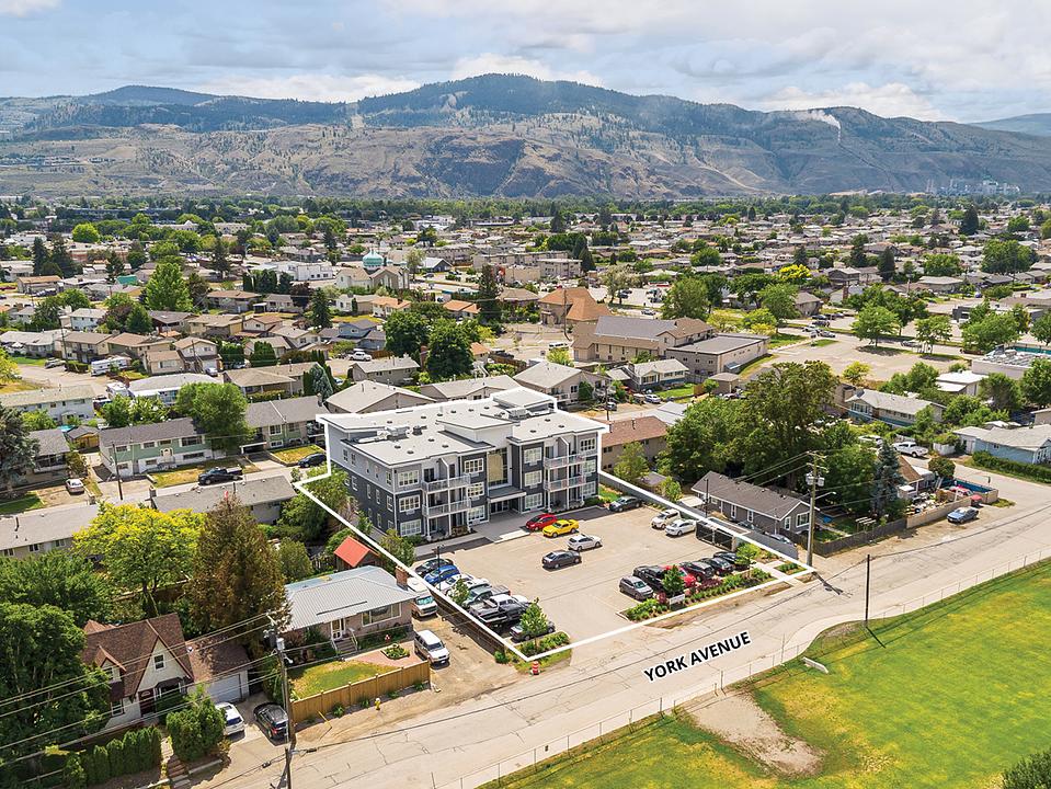 725 York Avenue, Kamloops, BC