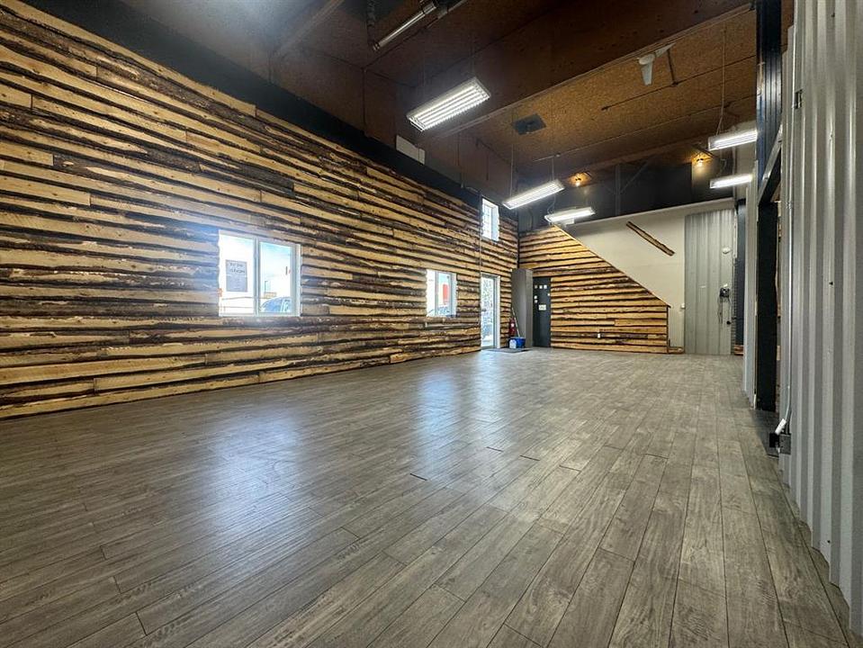 B - 6223 48 Avenue, Camrose, AB