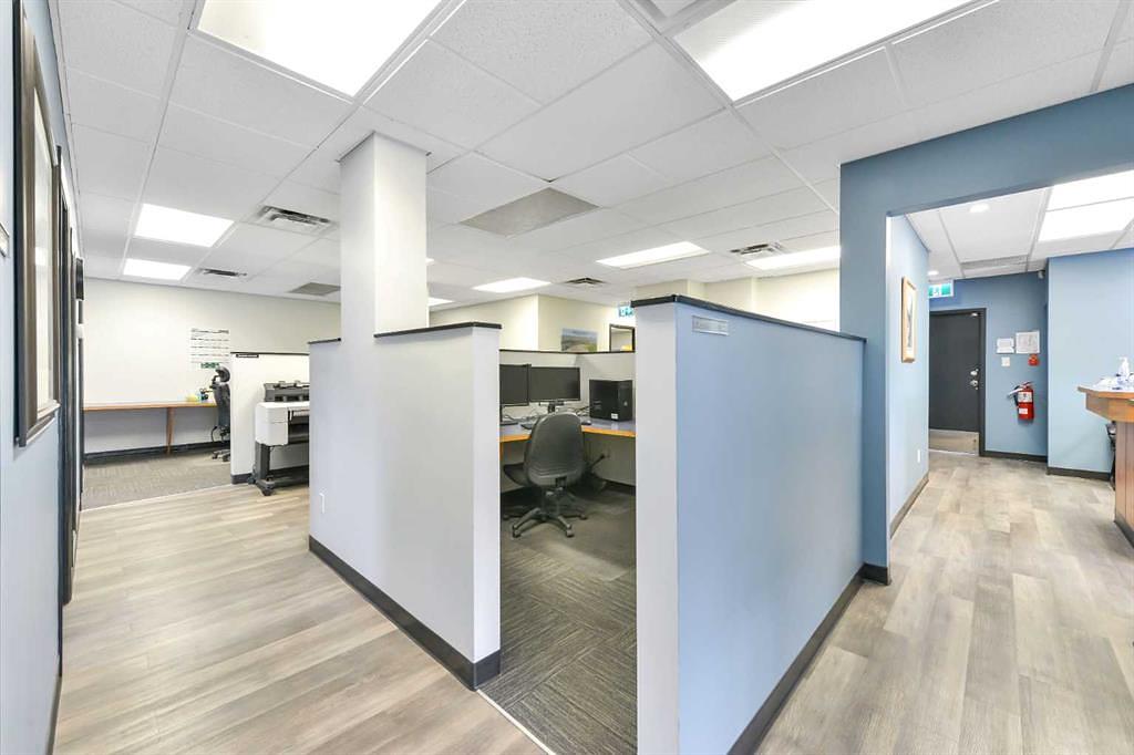302 - 4702 49 Avenue, Red Deer, AB