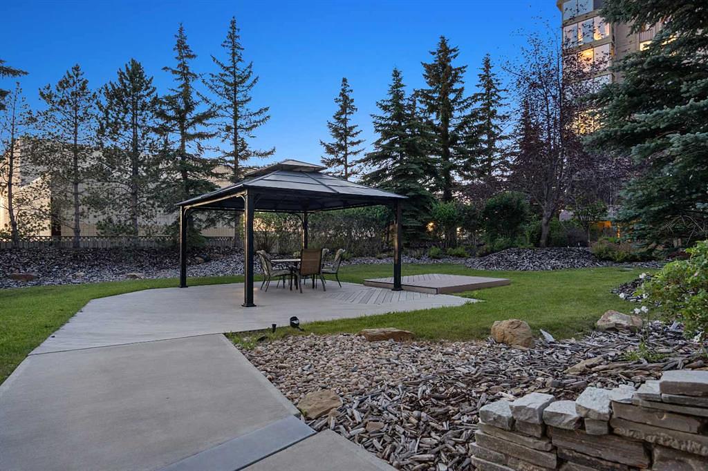204 - 4603 Varsity Drive Northwest, Calgary, AB