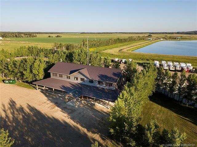 8 30 Street, Sylvan Lake, AB