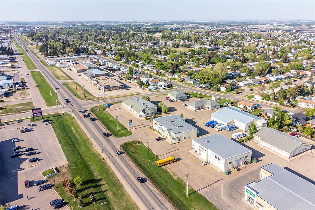 2711 50 Avenue, Lloydminster, SK