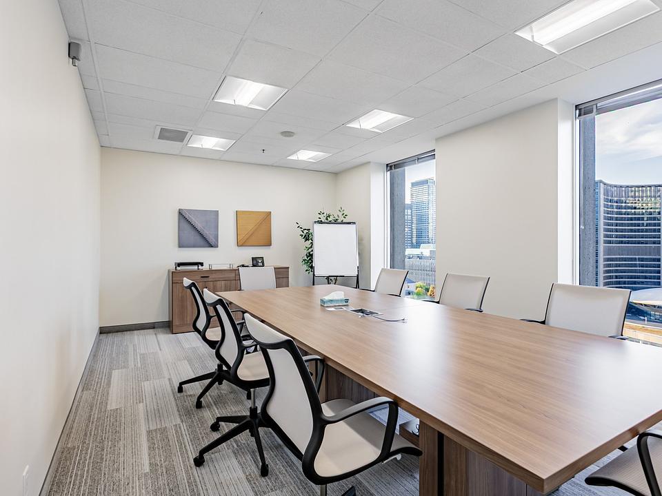 1400 - 65 Queen St W, Toronto, ON