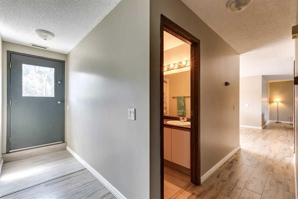 186007 Priddis Valley Road West, Priddis, AB