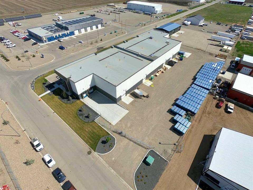 1027 11th Avenue, Coaldale, AB
