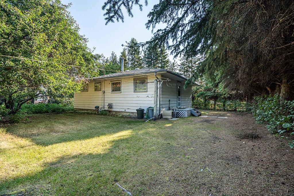 3302 50 Avenue, Lloydminster, AB
