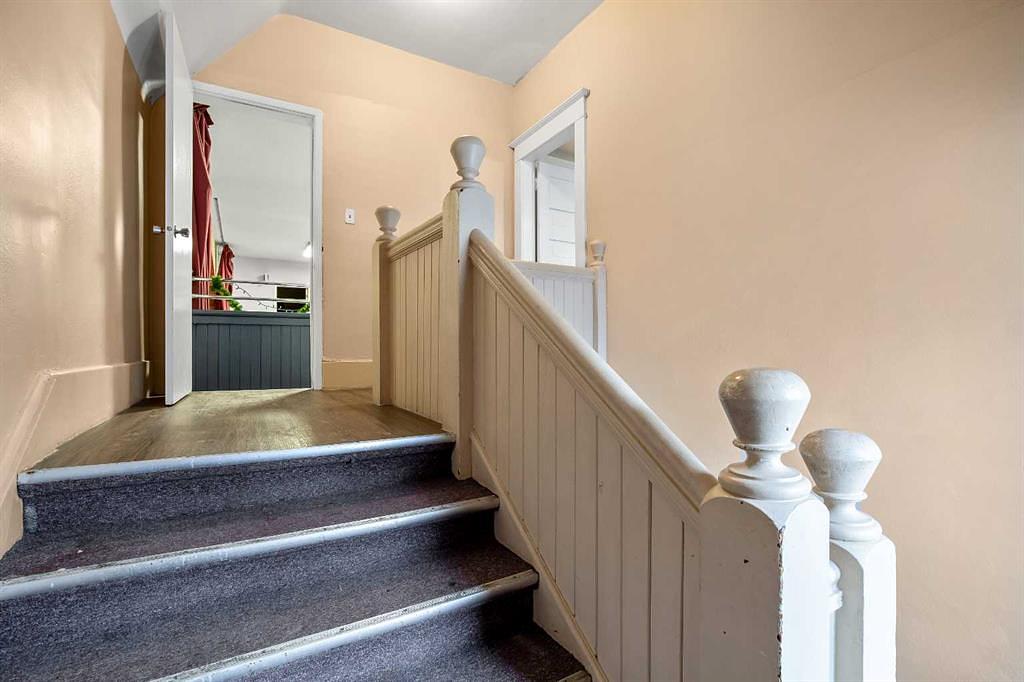 1405 8 Avenue Southeast, Calgary, AB