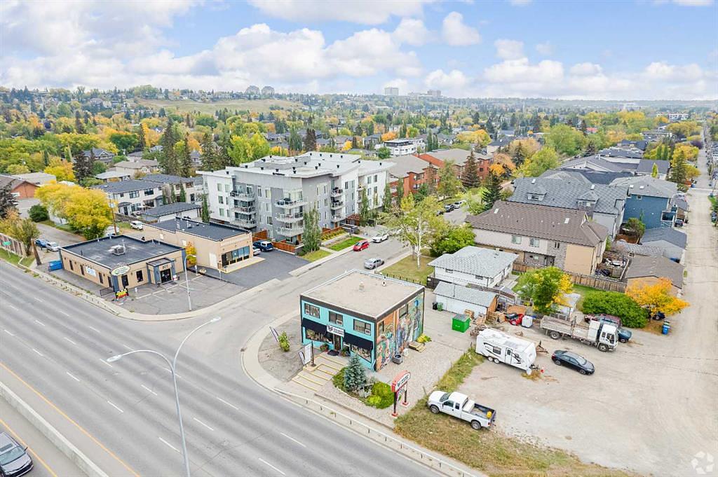 218 Crowchild Trail Northwest, Calgary, AB