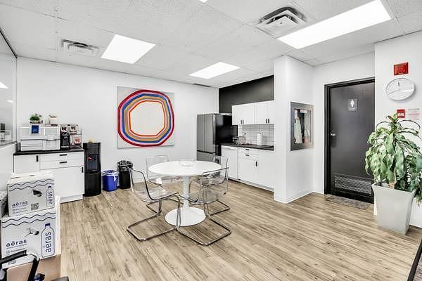 1100 - 10 King Street East, Toronto, ON