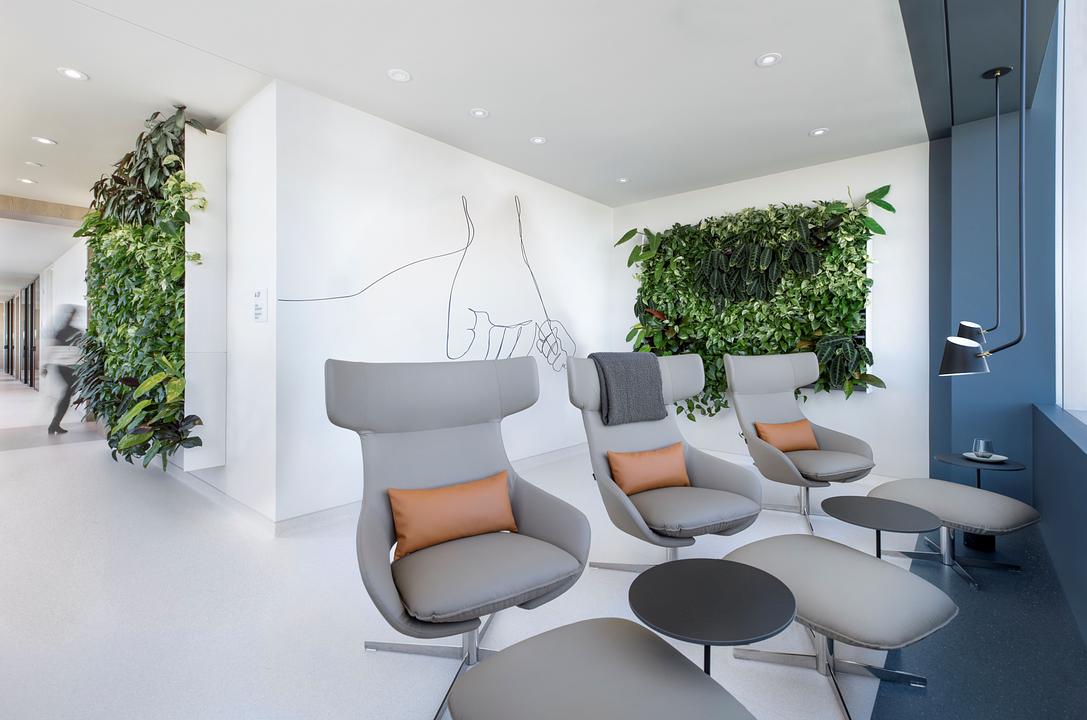 16766 Route Transcanadienne, Kirkland, QC