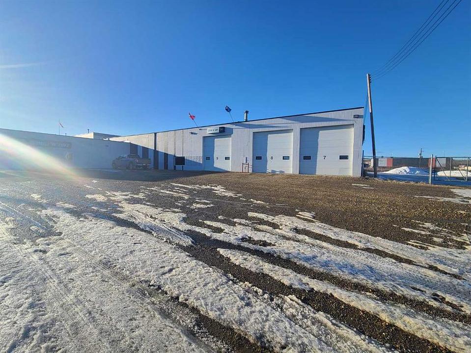 7810 102 Avenue, Peace River, AB