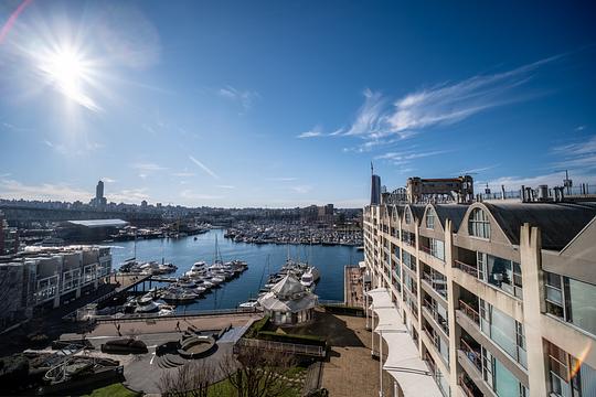 1006 Beach Avenue, Vancouver, BC