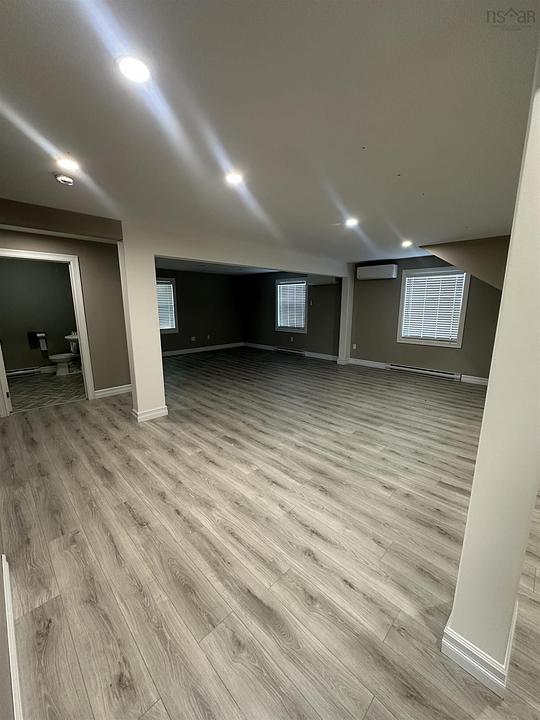 1423 Fall River Road, Fall River, NS