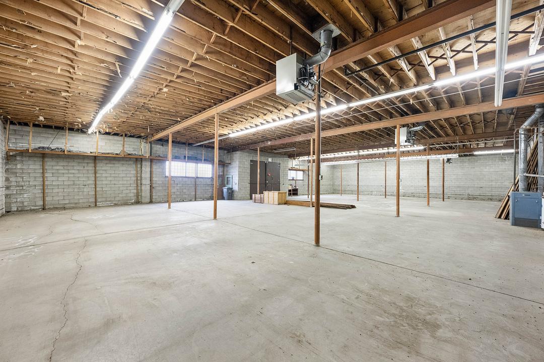 8242 Ontario Street, Vancouver, BC