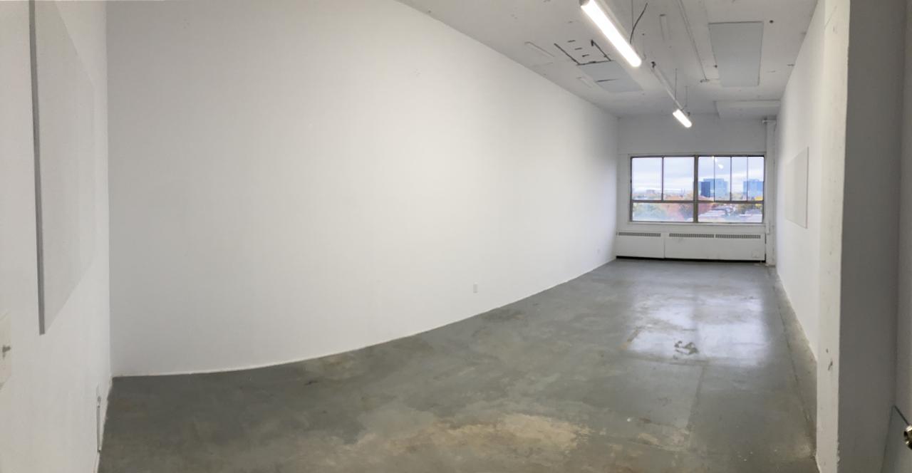 99 Rue Chabanel Ouest, Montréal, QC