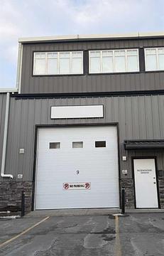 30 Griffin Industrial Point, Cochrane, AB