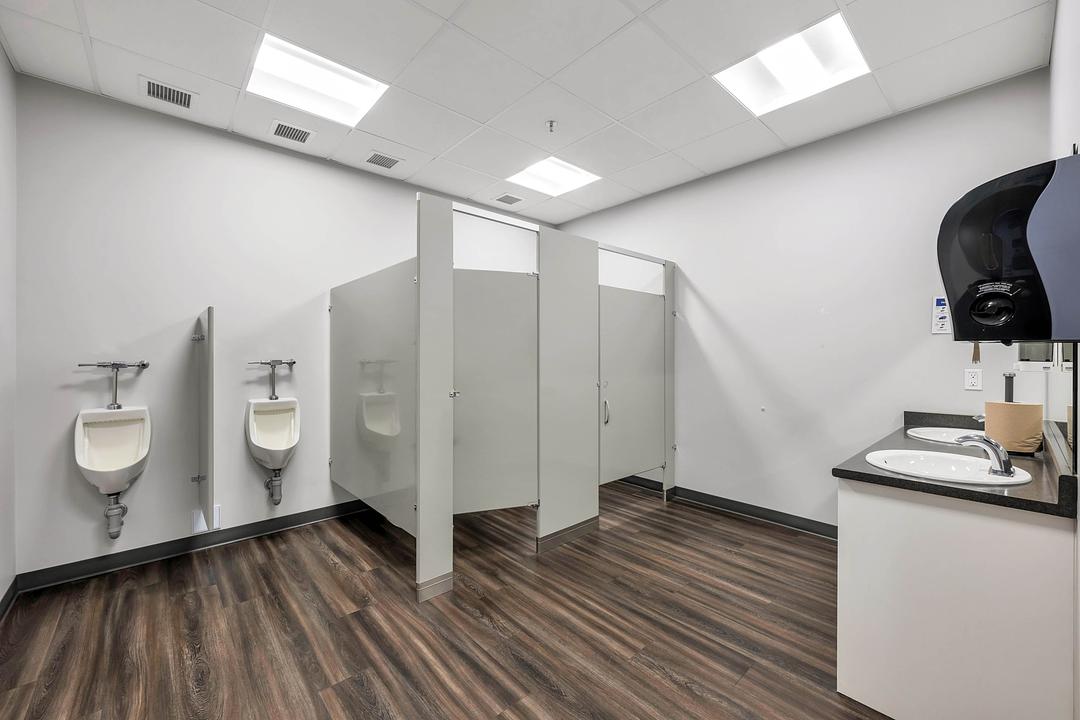 19055 Airport Way, Pitt Meadows, BC