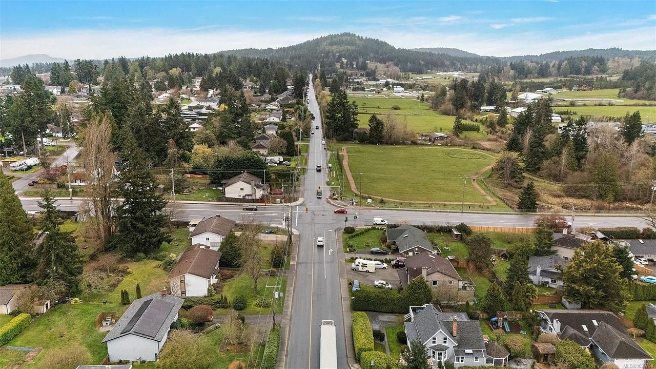 6753 Central Saanich Road, Victoria, BC