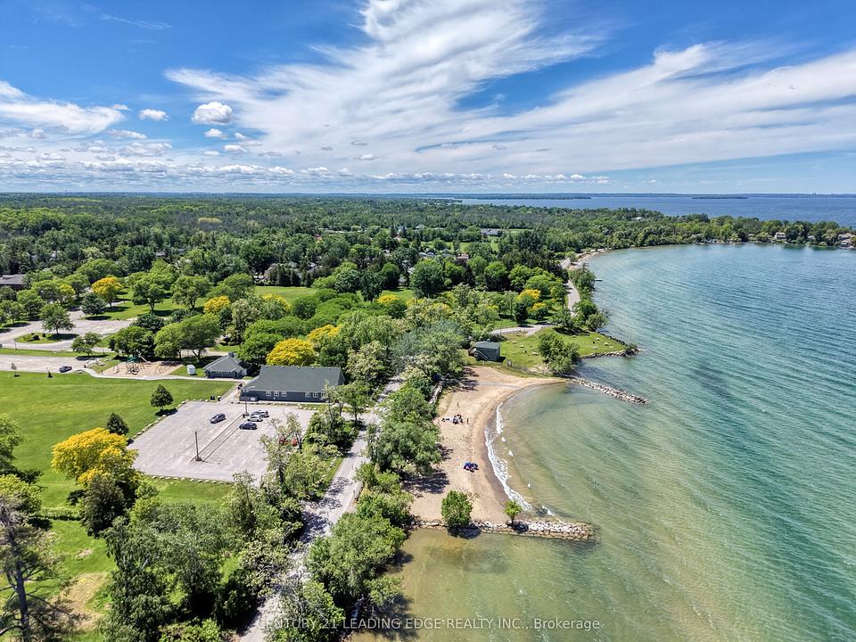 916 Lake Drive East, Georgina, ON