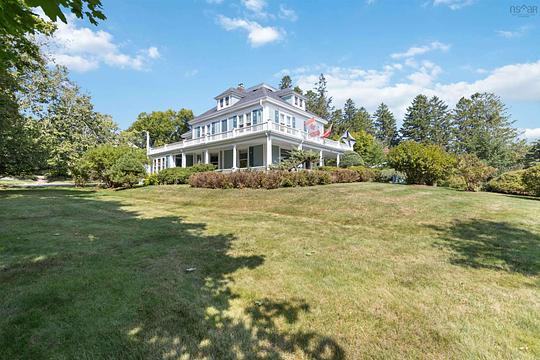 66 McDonald Street, Lunenburg, NS