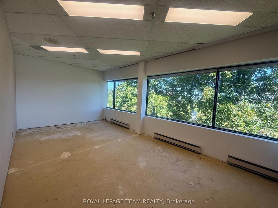 230 - 106 Colonnade Road North, Ottawa, ON
